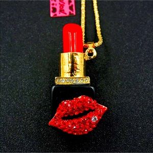 New Betsey Johnson Lipstick Lip 
Pendant Necklace